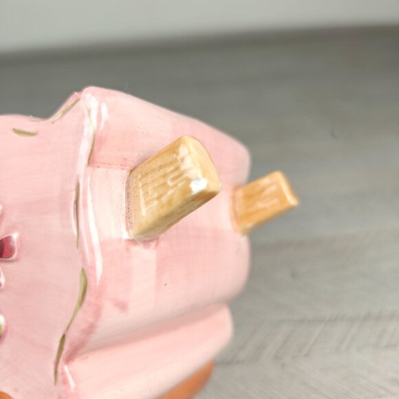 Vintage Ceramic Pink Bunny Wheelbarrow Planter Sponge Holder Floral Design - Picture 10 of 10